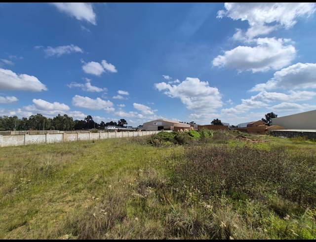 4,050M² VACANT LAND FOR SALE IN VAALPARK